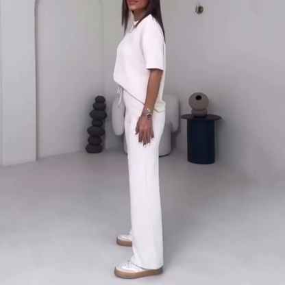 ✨Trending Now ✨Chic Women's 2-Piece Outfit – Comfy Top & Matching Pants