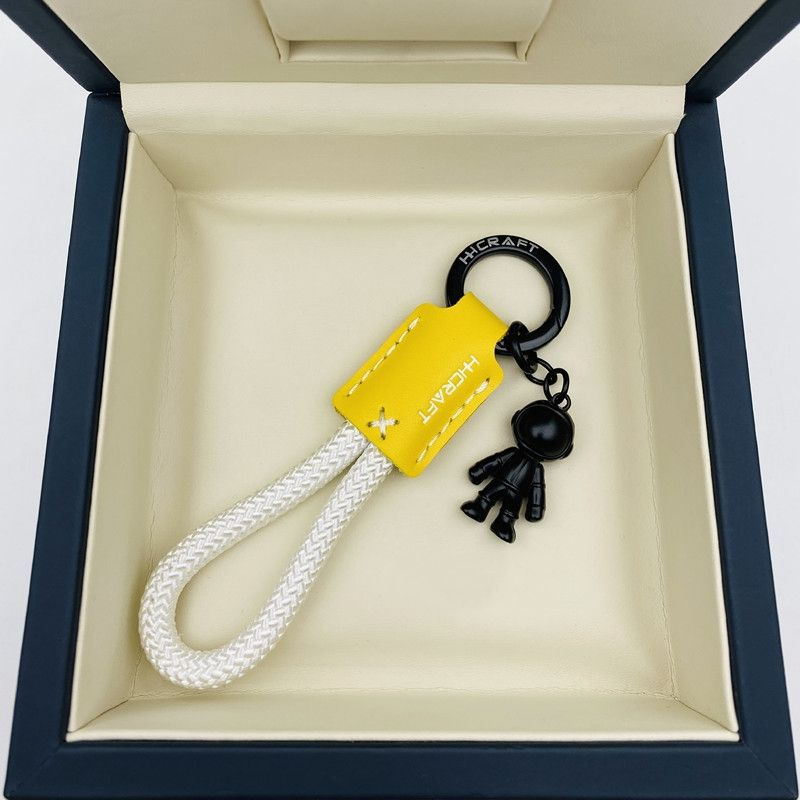 Everyday Carry Upgrade – Durable & Stylish Keychain 🔑