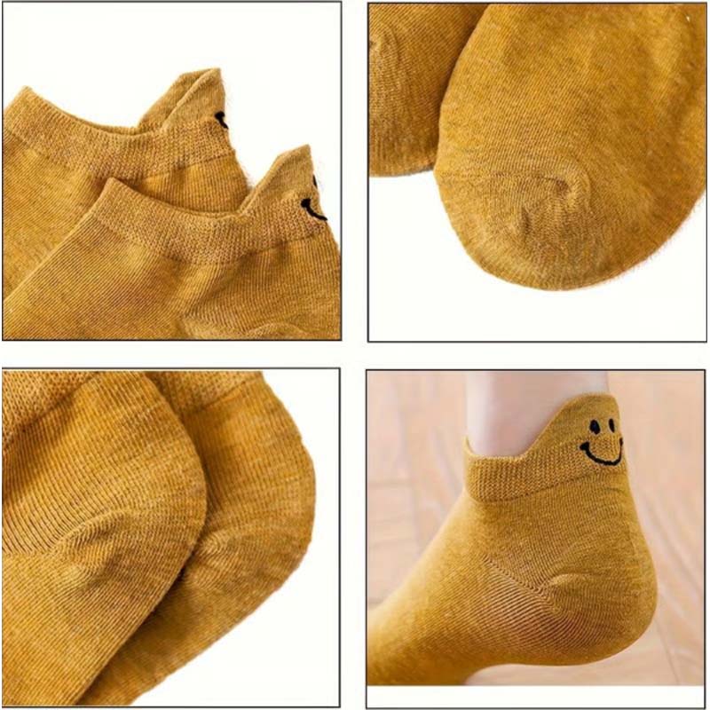 4 Seasons Cartoon Embroidered Smiling Face Socks