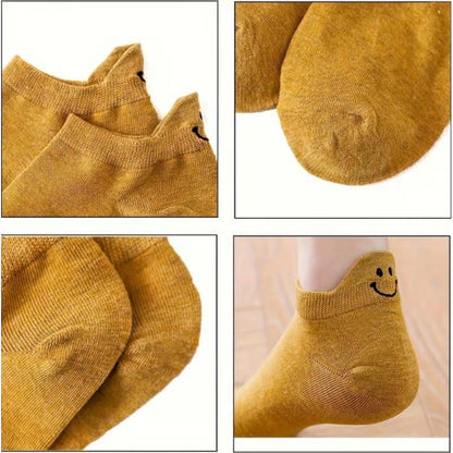 4 Seasons Cartoon Embroidered Smiling Face Socks